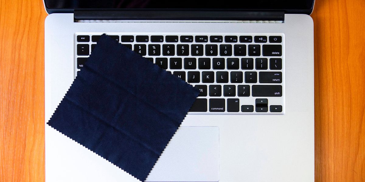 Que faire pour nettoyer un ordinateur portable ?
