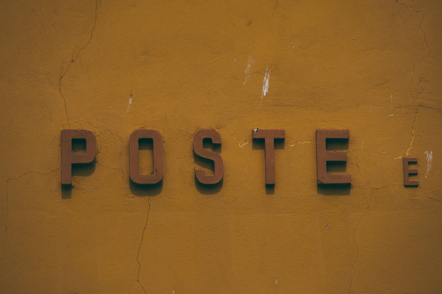 Serveur SMTP : host, port, authentification et service à choisir